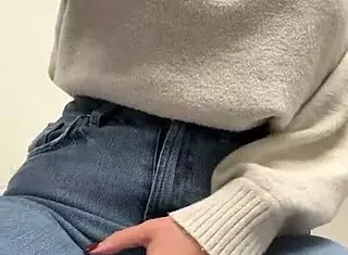 Patient gets quick orgasm in doctor's office.