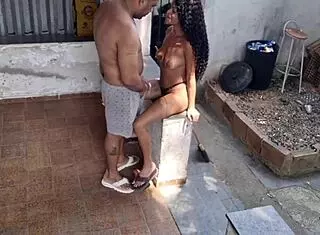 比基尼痕迹肛交