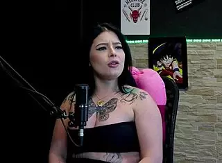 spanish milf montse peels pantyhose