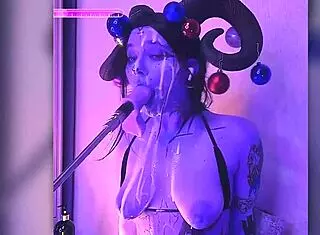 The devil in cosplay passionately gives blowjobs after being filled with cum.