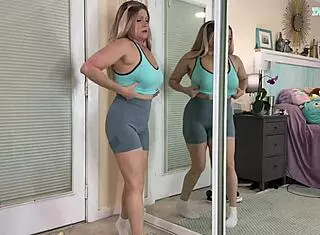 Sexy Milf Gym Workout Clothes Try-On Haul - TabithaXXX