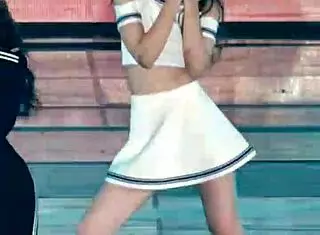 Wendy Powers Up In Sexy Fancam