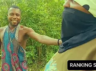 A strange love making while taking pictures