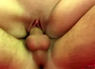 Can freaky first timer Renee Jordan go no handed?