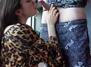 哦年轻18+学生在家操教授超爽