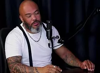 foi tirando os tabus tem receio de vazamentos consulta a mãe para tudo e nunca foi em casa de swing sweet karolzinha on sheer red 😏🔥