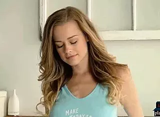 Big round ass milf model strips naked in the morning