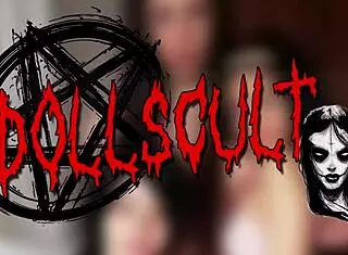 melody explores her wet pussy in the tub casually