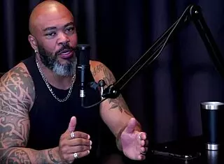 Family Turns Away As Agatha Mama Records With Carlos Urach And Subscribers In See-Through Outfit