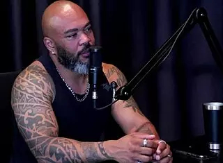 Family Turns Away As Agatha Mama Records With Carlos Urach And Subscribers In See-Through Outfit