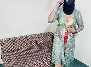 Intense Punjabi Sardarni of Pola Singh Enjoys Anal Sex in Doggystyle with Dirty Hindi Talk