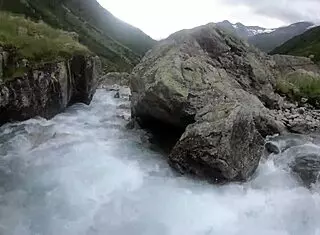 He grabbed his girlfriend for wild outdoor anal assfucking next to the river. Bent over doggystyle, the latina babe took it deep.