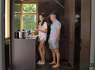 i'm vixi rafi, know how to satisfy old guys like daddy, fuckin' them hard with my small tits and shaved pussy