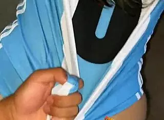 自拍干出轨阿根廷邻家妹露台野战