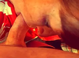 Granny Carmen Claus Delivers Classic Christmas Cocksucking In Retro Cosplay