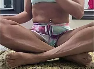 want to see me swap my bellybutton ring for this cool stiletto charm in the homemade bathroom setup with heels and toes