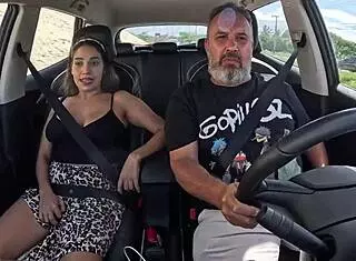 Amateur Larissa Cortez Ends With Anal Creampie After Condom Breaks In Car On Fortaleza Street