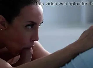 Hey, hot brunette Melissa Stratton, seduce your ex's best friend by sitting on his face?