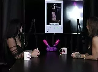 Disse no Tinder que já pegou a buceta da Elisa Sanches, mostrou boquete e peitos - Belinha Baracho in sheer red lingerie 😘