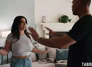 Bbw Arab Milf Sarah Arabic Fucks Big Cock To Keep Reputation Intact