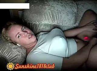 10月30日摄像头秀录像大奶喷水行动！😏