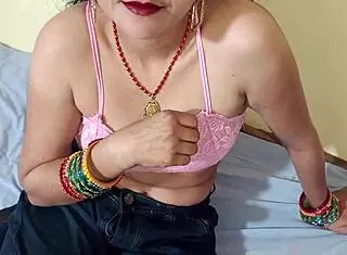 Married man removes girl's pants for dirty hindi-talking fuck.