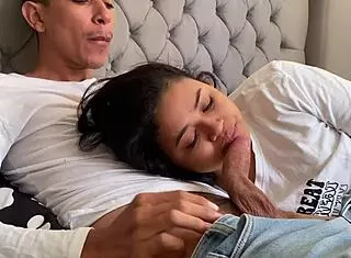 Padrastro pervertido METE LA POLLA en mi boca hasta correrse in this taboo petite tattoo scene