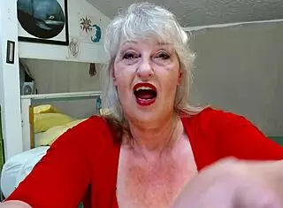 Retro roleplay with Dawnskye1962 picking up hot black guy at club for big black cock humiliation and hairy beaver dancing.