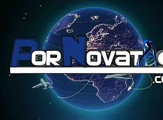 Pornovatas - Joven Española Con Gafas Follando En El Coche Con Victor Bloom