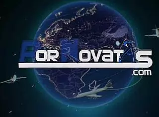 Pornovatas - Joven Española Con Gafas Follando En El Coche Con Victor Bloom