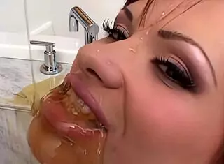 I love rough anal riding and deepthroating that brunette hottie with small tits.