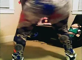 Black milf Neva shakes ebony ass and pussy in mature dancing session.