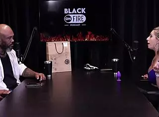 Hey, Julia Fontanelli shares her wild jail story as a bandit's wife 😲💸 everyone's in porn with depression vibes, watch on sheer red!