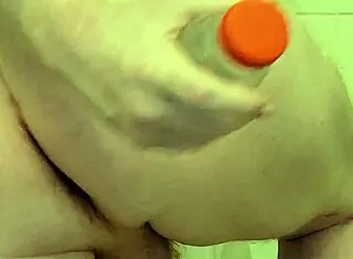 Water bottle slides into my ass with dildos for dirty anal play 😈