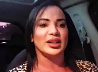 Brunette Pornstar with Big Tits and Big Clit Gives Public Blowjob to Motorista de App in Car for Outdoor Homemade Fun