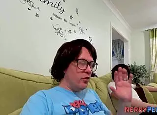 I tricked this British newbie into her first facial cumshot