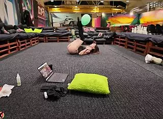 french babe on webcam