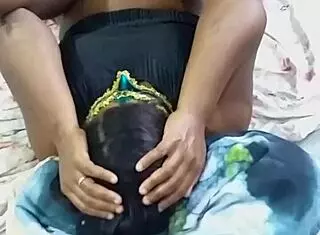 Preta Safada Showcases Her Impressive Curves In A Relaxed Setting