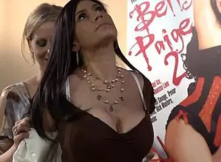 Mature cougar milf licks wet pussy in passionate lesbian play with clothes ripped and muff diving