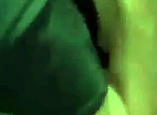 Loirinha Perfeita Shares Pink Pussy in Front of Husband