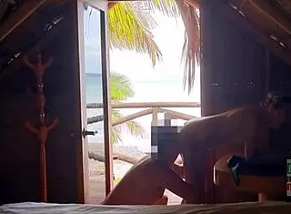 Young 18+ Mexican Slut Fucked Publicly On Beach
