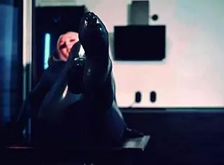 Hey, latex milf Arya Grander teases with big ass natural tits shiny fetish gloves