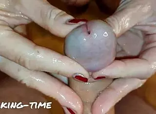 Amazing Polish Girl Gives Oiled Handjob With Glans Polishing Technique