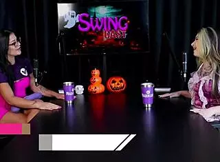 raphaela savanah tries anal for the first time facing forward and craves menage while masturbating in uber during halloween