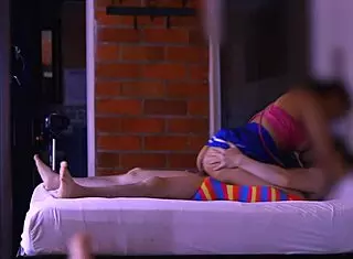 el infiel y la estudiante intercambiaron miradas secretas en la fiesta de vacaciones y terminaron en creampie cheating 😏