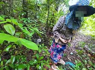 Thai Girl Strolls In Forest For Quick Fuck Before Mushroom Picking In Clear Thai Audio 4k