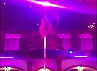 i love watching dancer destiny 18+ mae do her full dance set at the oval office in green bay