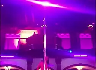 i love watching dancer destiny 18+ mae do her full dance set at the oval office in green bay