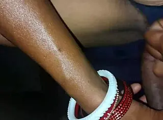 Big Ass Curvy College Babe Gapes Huge In Cosplay!