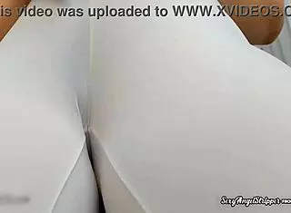 Morena gostosa takes off white leggings and twerks with panties wedged in dancing reggaeton